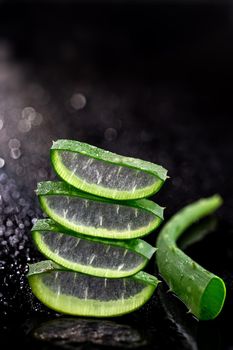 Sliced and superimposed pieces of the plant showing the transparency of the frost