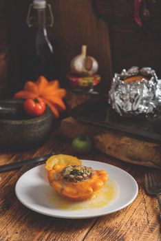 Baked pattypan squash filled with meat and vegetables