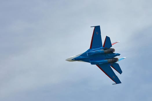 Performance of the aerobatic team Russian Knights, Russian Air Force. On planes Sukhoi Su-30SM, NATO code name: Flanker-C. International Military-Technical Forum Army-2020 . 09.25.2020, Moscow, Russia