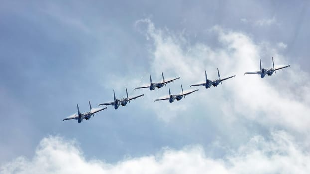 Performance of the aerobatic team Russian Knights, Russian Air Force. On planes Sukhoi Su-30SM, NATO code name: Flanker-C. International Military-Technical Forum Army-2020 . 09.25.2020, Moscow, Russia