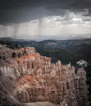 Thunder storms over Bryce Wonder