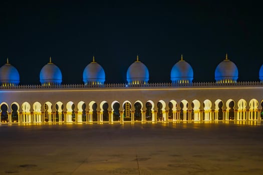 Shakezy Cayd Grand Mosque (United Arab Emirates). Shooting Location: Abdabi