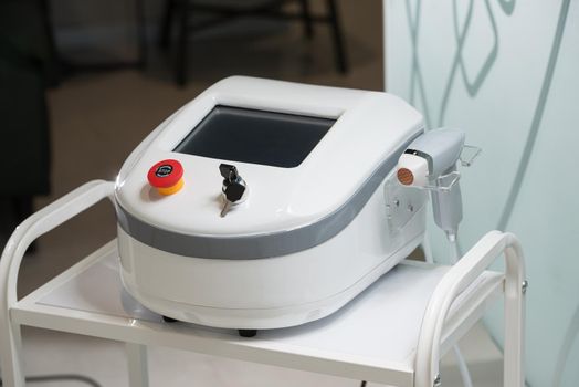 White ortable diode laser hair remove machine.