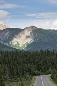 Traveler Views of Alaskan road trip breathtaking mountain vistas