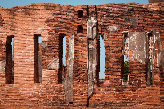 Ancient temple ruins in Wat Choeng Tha, part of the famous Ayutthaya Historical Park in Thailand