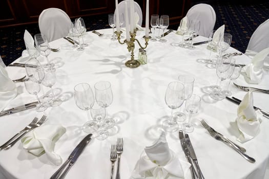 elegant table setting for a wedding, banquet, or a reception