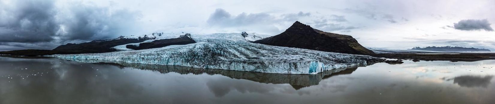 Glacier lake gigapan with massive glaciar tongue end in Iceland
