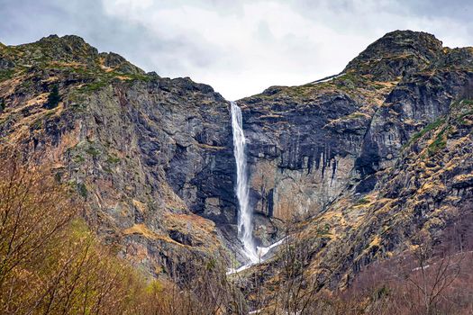 Big mountain waterfall. Vidimsko praskalo. Bulgaria niar Aprilci