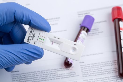 Express corona test. Negative covid antigen test.