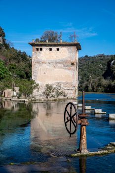 stifone tourist place characterized by this wheel and clear blue water
