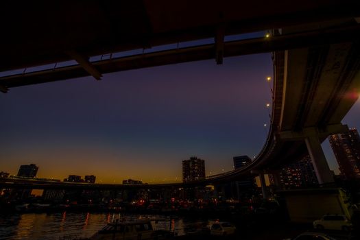 Tokyo Metropolitan High Speed ​​Gulf Line and Tokyo Sunset View. Shooting Location: Tokyo metropolitan area