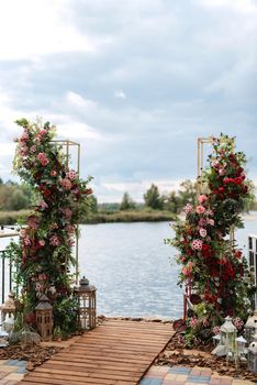 wedding ceremony area, arch chairs decor