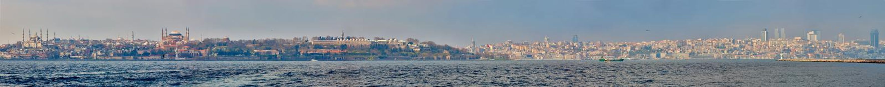 Panorama of Istanbul with Hagia Sophia, Blue Mosque and Topkapi Palace, Turkey.