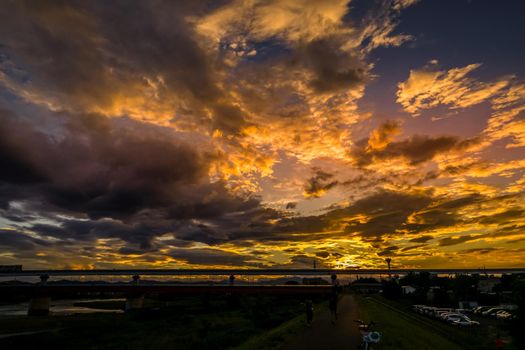 Rikuibori and Autumn sky at dusk (Tachikawa City). Shooting Location: Tachikawa City, Tokyo