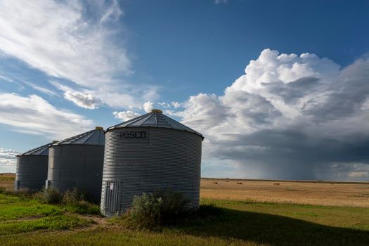 Prairie Storm Canada Summer time clouds warning