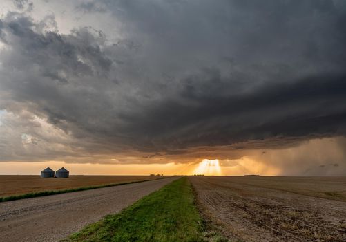 Prairie Storm Canada Summer time clouds warning