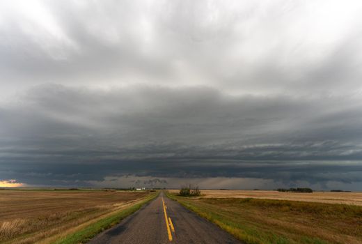 Prairie Storm Canada Summer time clouds warning