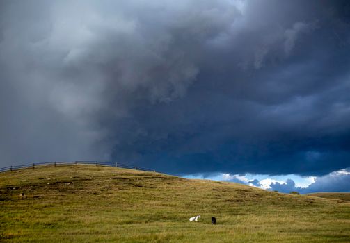 Prairie Storm Canada Summer time clouds warning