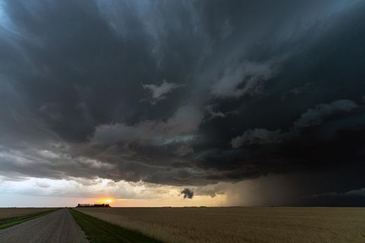 Prairie Storm Canada Summer time clouds warning