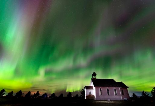 Aurora explosion in Saskatchewan Canada very colorful pulsating