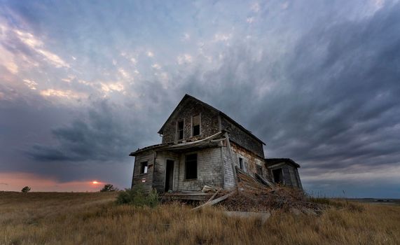 Prairie Storm Canada Summer time clouds abandoned building