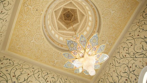 Ceiling and expensive chandelier Sheikh Zayed Mosque, Abu Dhabi, United Arab Emirates.