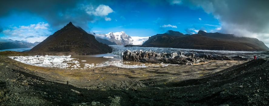 Tourist attraction and global garming of glacier tongue melting and forming a lake