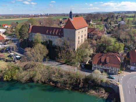 The Poppenburg was one of the old royal castles, which protected the Leinetal and thus the way to the city of Hildesheim and the area of the Hildesheim Hochstift