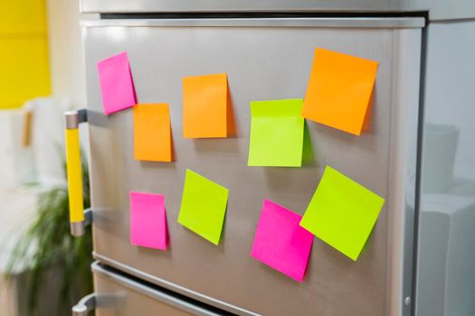 adhesive notes fridge