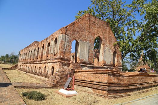 Tummnak Kummalean (Palace) at Wat Khudeedao, the ruin of a Buddhist temple in the Ayutthaya historical park, Thailand