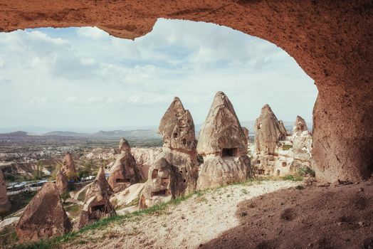 Review unique geological formations in Cappadocia, Turkey Kappa
