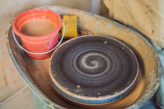 Rotating disc for pottery in a pottery workshop.