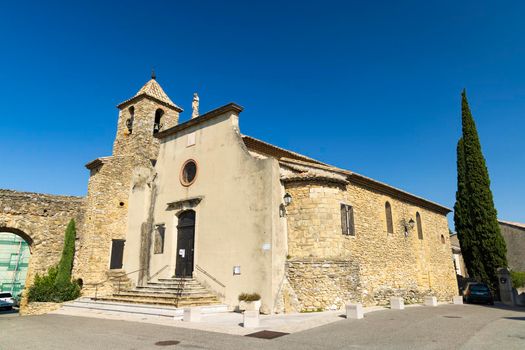 Church and old town in Vacqueyras, departement Vaucluse, Provence, France