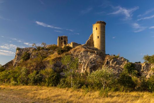 Chateau de l´Hers ruins near Chateauneuf-du-Pape, Provence, France