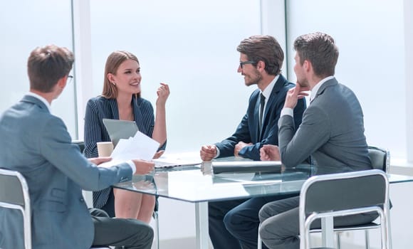 businesswoman holds a meeting with the business team. business concept