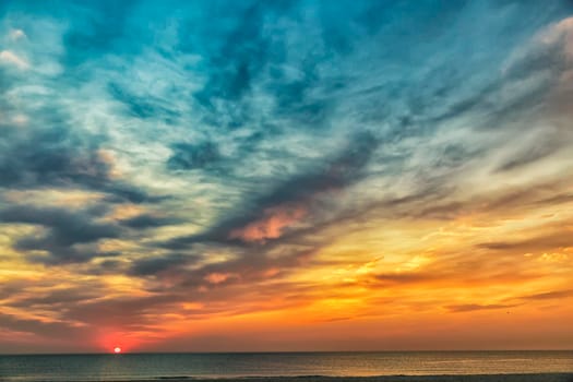 Beautiful sea sunset or sunrise with stunning clouds 