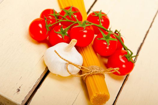 Italian basic pasta fresh ingredients cherry tomatoes garlic