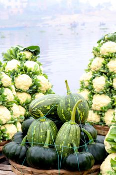 fresh and raw cauliflower stock on boat for sell