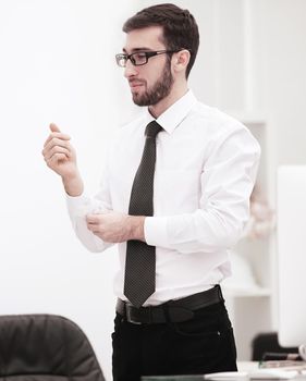 close up.the employee makes a report at the working meeting