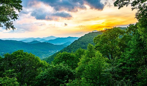 beautiful nature scenery in maggie valley north carolina