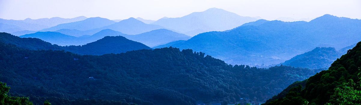 beautiful nature scenery in maggie valley north carolina