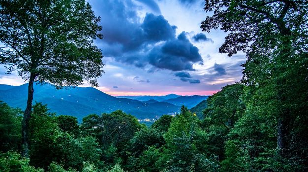 beautiful nature scenery in maggie valley north carolina