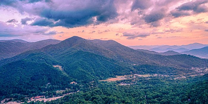 beautiful nature scenery in maggie valley north carolina