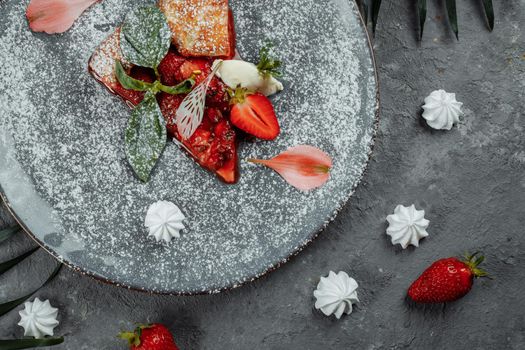 Grilled fruit pizza with fresh strawberries. best summer dessert.