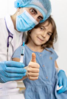 Vaccination of children. Hand injection. Viborochniy focus People