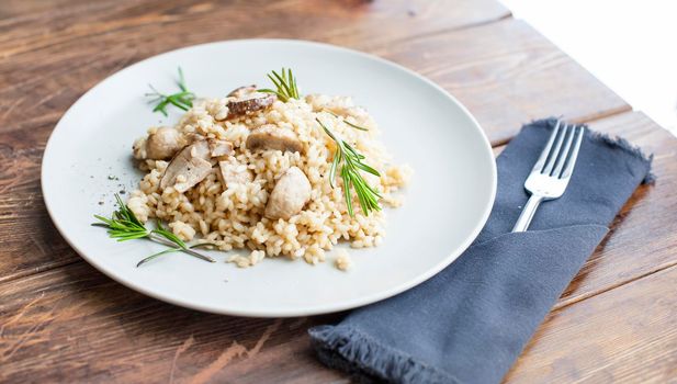 Tagliatelle vegetarian Pasta Dish with Mushrooms - Stock image