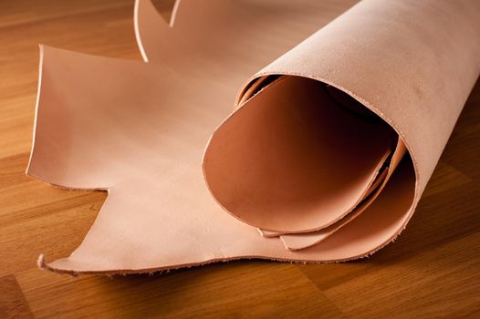 vegetable tanned leather, raw material for leather working