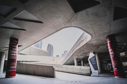 Guangzhou Opera House is a Chinese opera house in Guangzhou,in the new city of Pearl River, the Guangzhou Opera House has become one of China's three biggest theaters