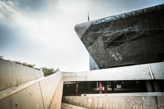 Guangzhou Opera House is a Chinese opera house in Guangzhou,in the new city of Pearl River, the Guangzhou Opera House has become one of China's three biggest theaters