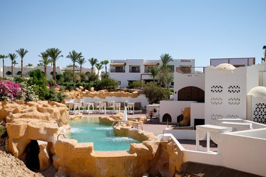 The territory of the hotel in Egypt is equipped with a seating area.